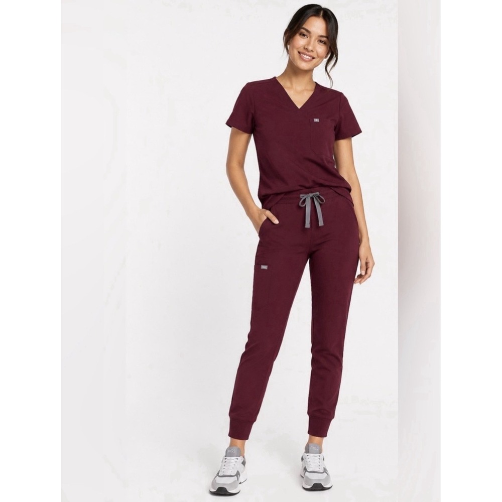 FIGS Catarina Burgundy Scrub Set Joggers & V-Neck Top Size Small